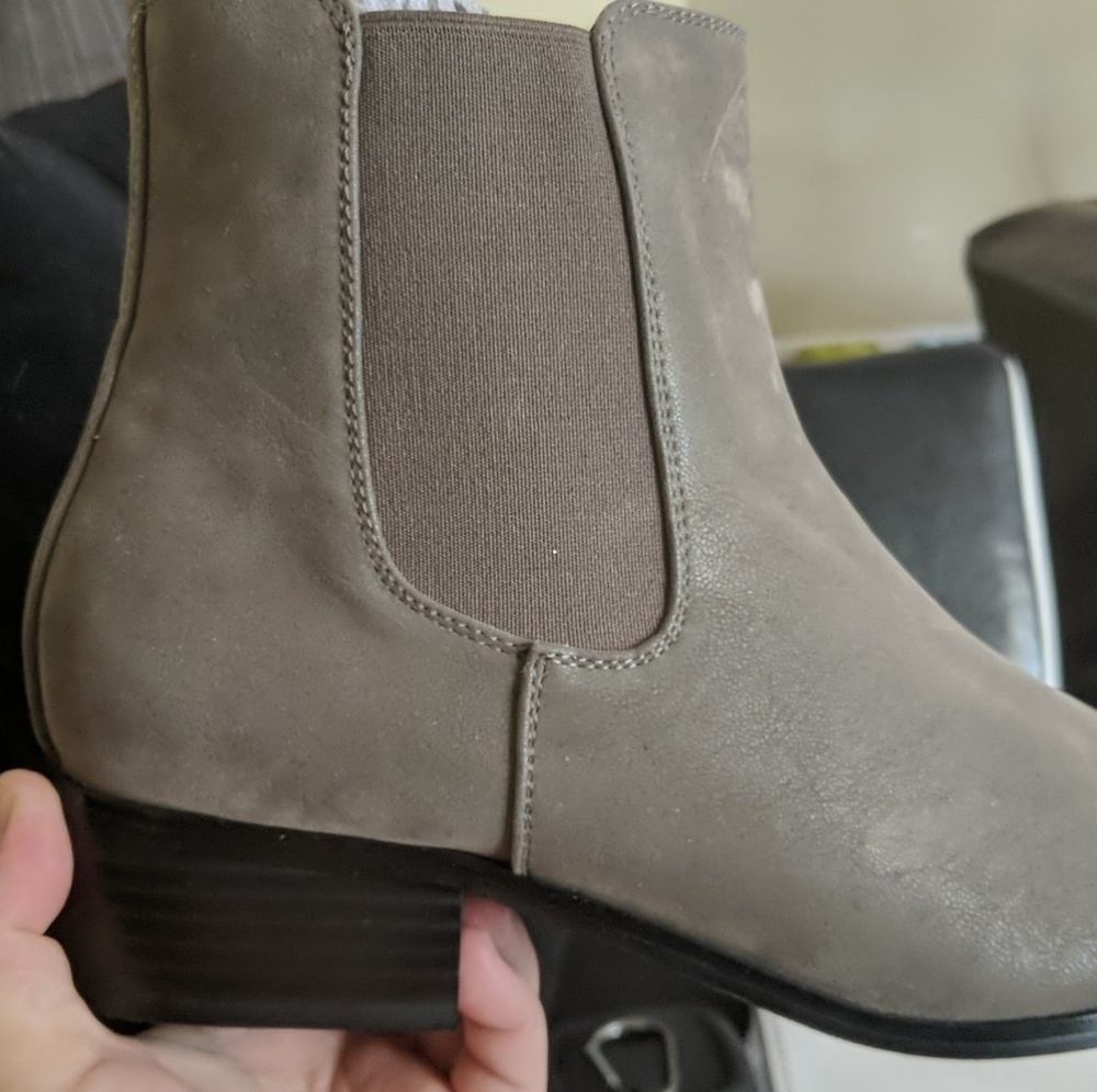 Women's boots